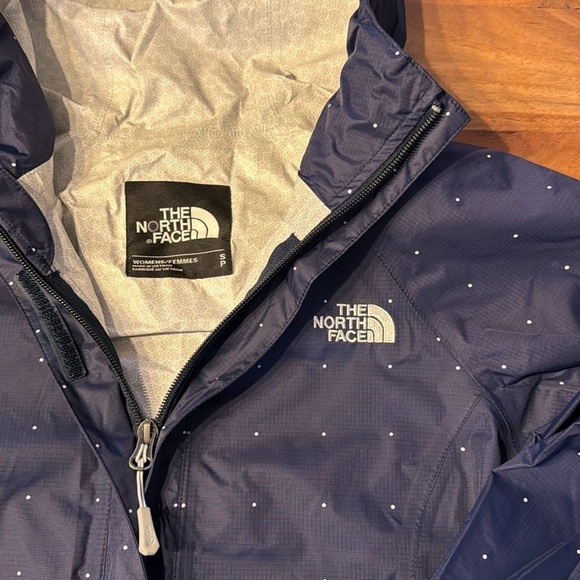 The North Face polka dot rain jacket small - Picture 2 of 11